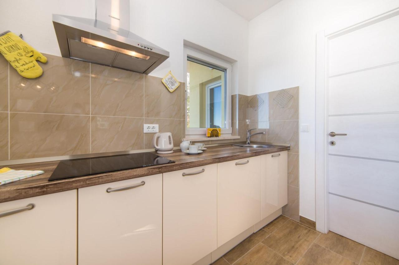 Apartment Maris Makarska Esterno foto