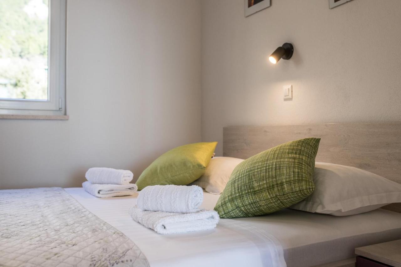 Apartment Maris Makarska Esterno foto